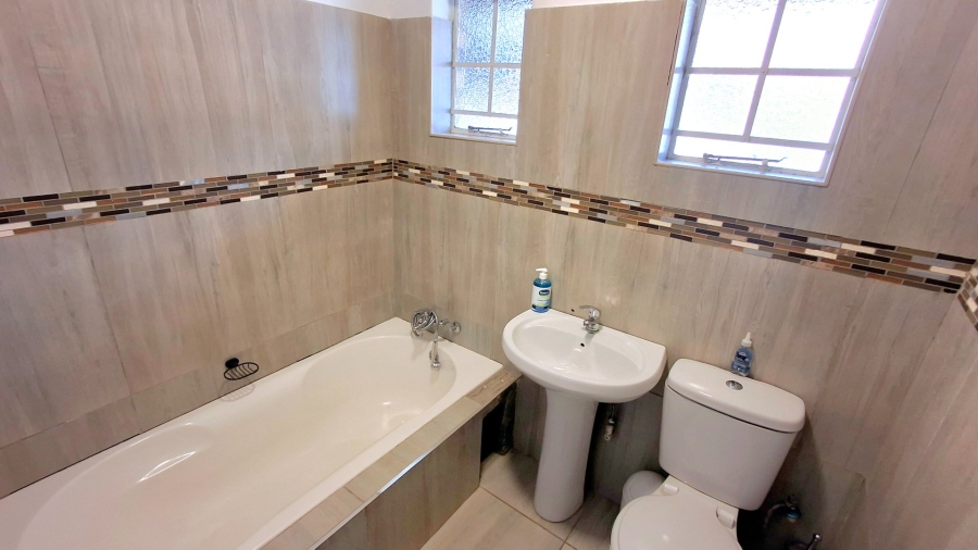 3 Bedroom Property for Sale in Vaalpark Free State